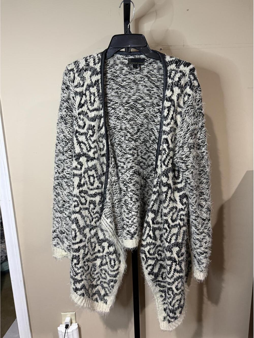 Jeans by Buffalo Women's Fuzzy Open Front Cardigan Sweater Large - Picture 2 of 8